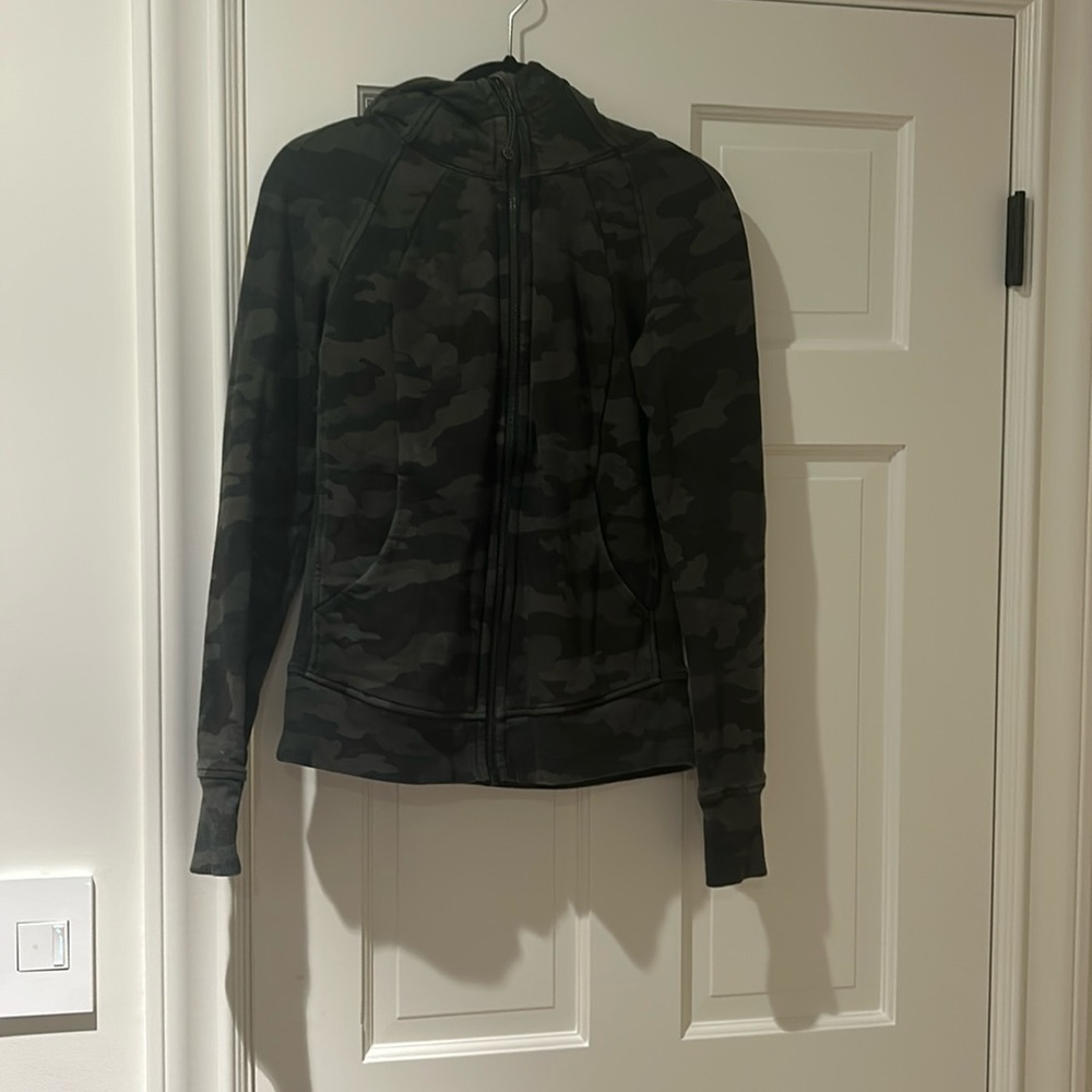 lululemon camo scuba hoodie